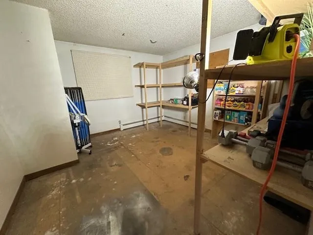 $369,000 | 560 Hillcrest Way, Green River, WY 82935