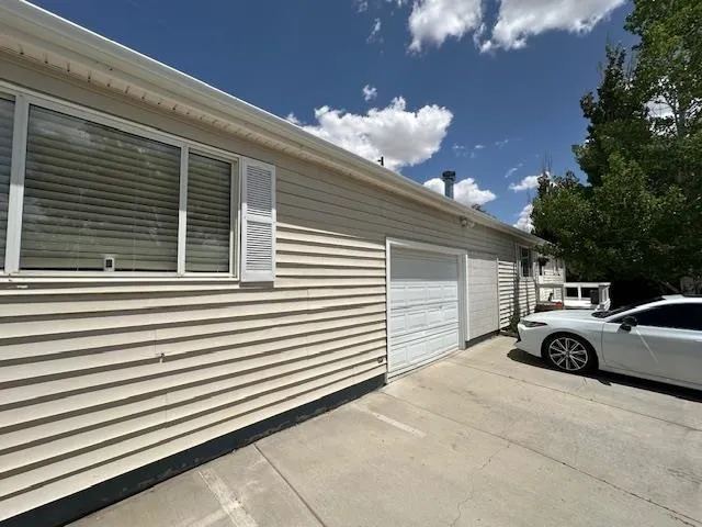 $369,000 | 560 Hillcrest Way, Green River, WY 82935