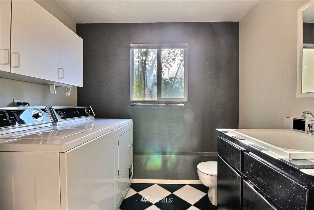 12923 Southeast 186th Street Renton, WA 98058 - Photo 15 of 21 Gallery Image 15