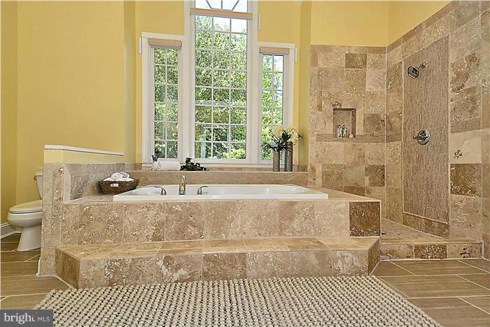 1303 Sawbridge Way Reston, VA 20194 - Photo 13 of 30 Bath (Master)