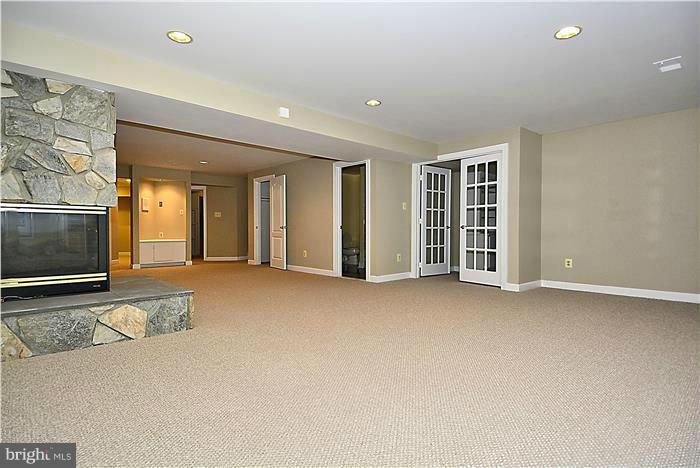 1303 Sawbridge Way Reston, VA 20194 - Photo 15 of 30 Rec Room