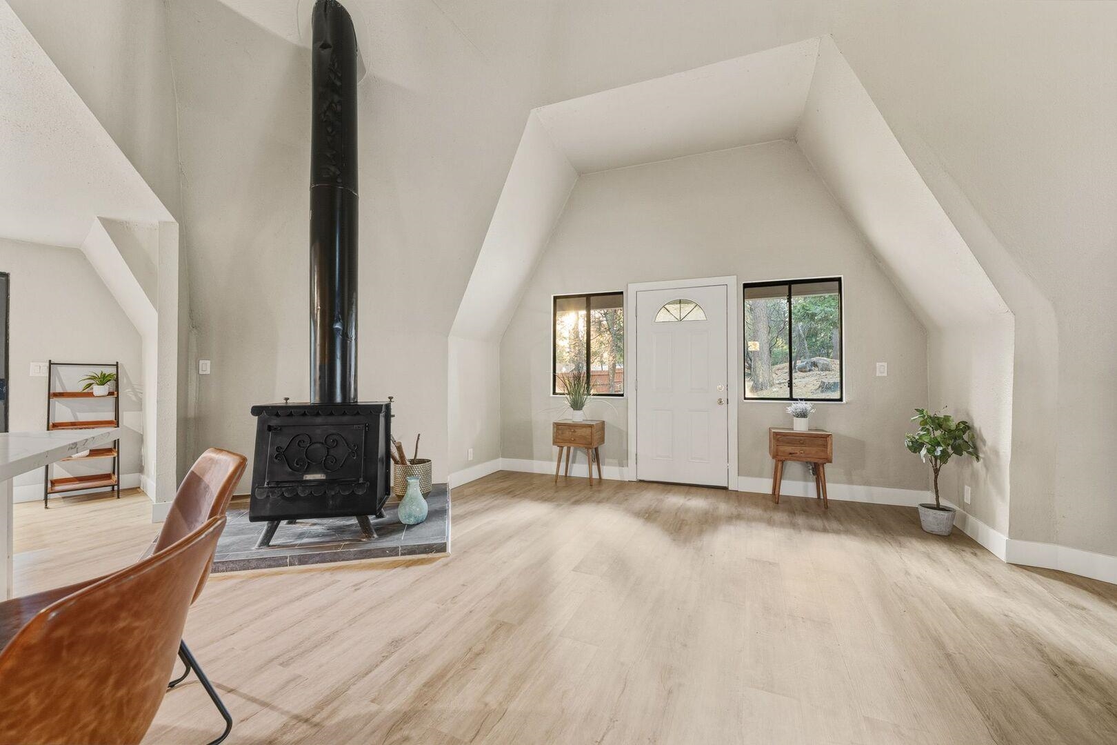 5841 Fallen Oak Drive Pollock Pines, CA 95726 - Photo 14 of 44 a view of a livingroom with furniture and a flat screen tv