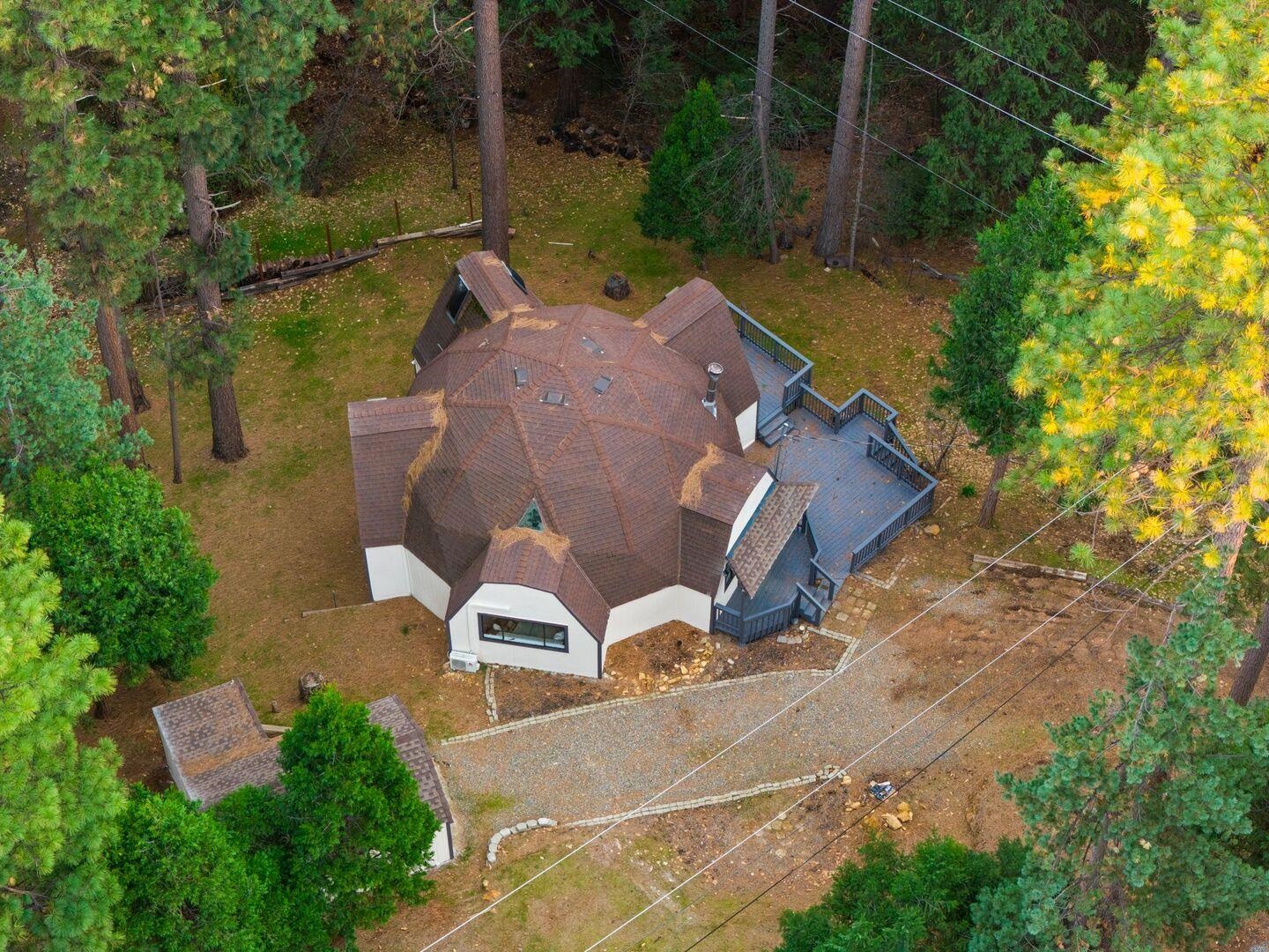 5841 Fallen Oak Drive Pollock Pines, CA 95726 - Photo 38 of 44 an aerial view of a house