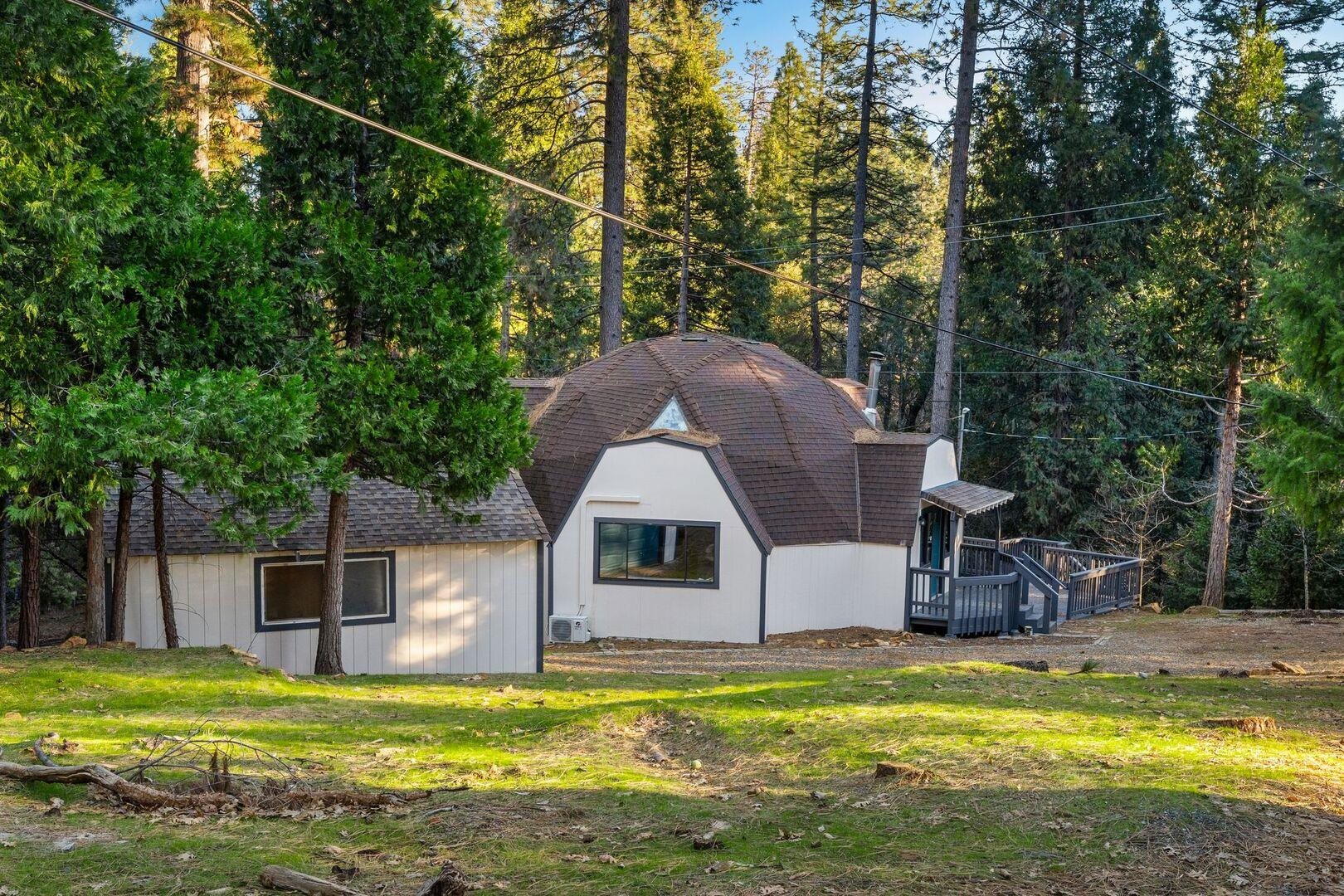 5841 Fallen Oak Drive Pollock Pines, CA 95726 - Photo 5 of 44 a swimming pool with outdoor seating and yard