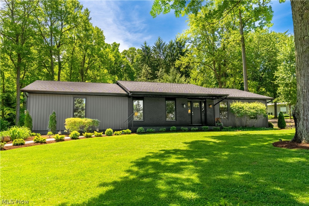 45 Hampshire Road Akron, OH 44313 - Photo 2 of 48