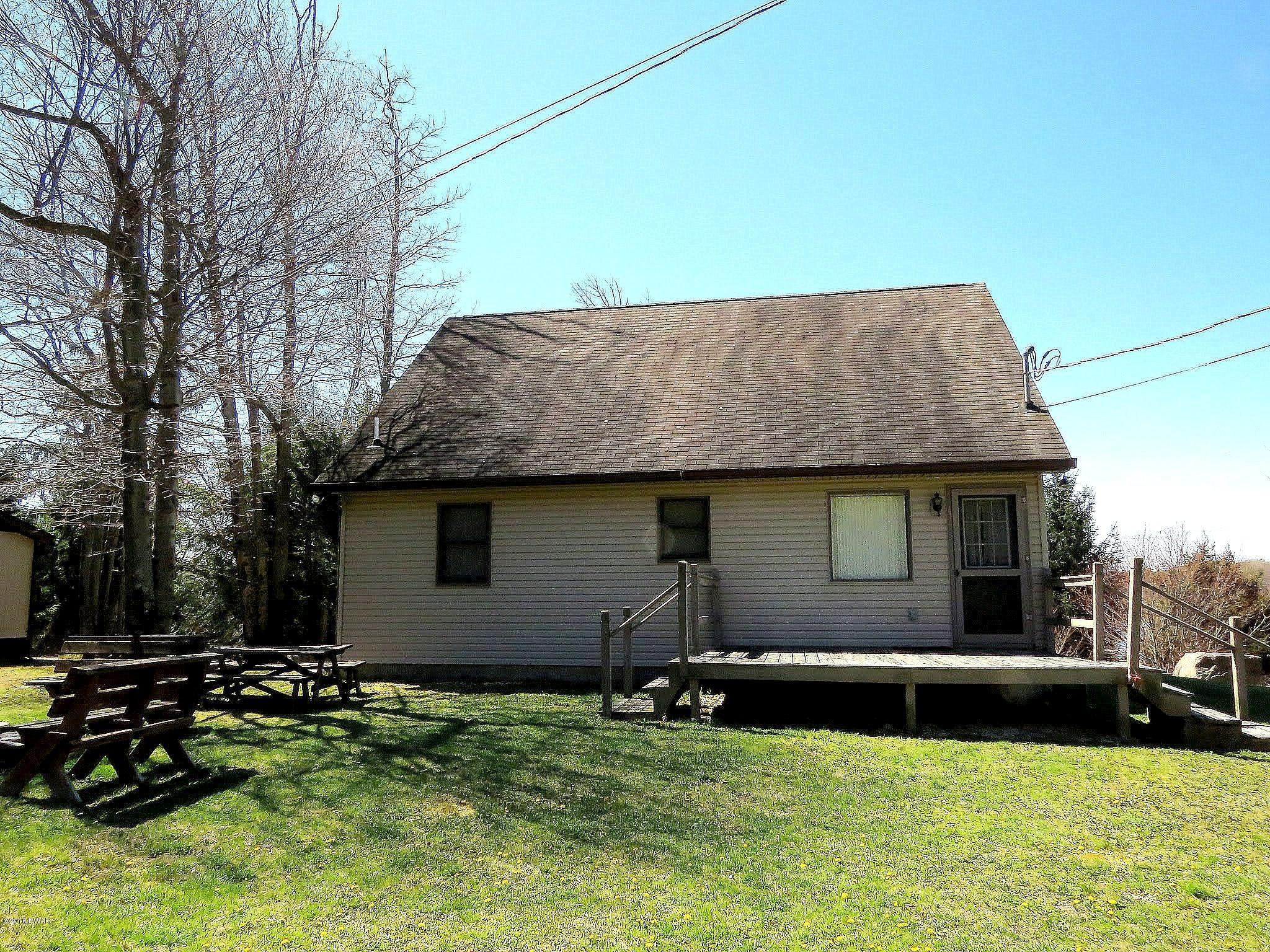 228 North Shore Road Hawley, PA 18428 - Photo 20 of 24