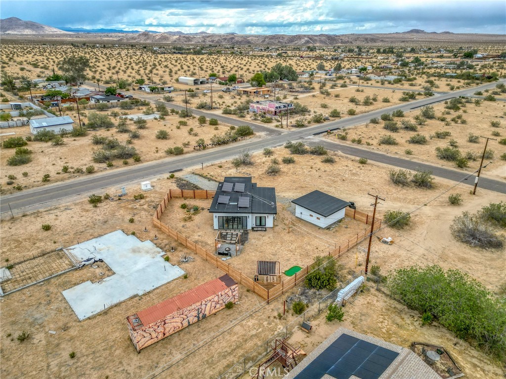 5125 Sunfair Road Joshua Tree, CA 92252 - Photo 35 of 46