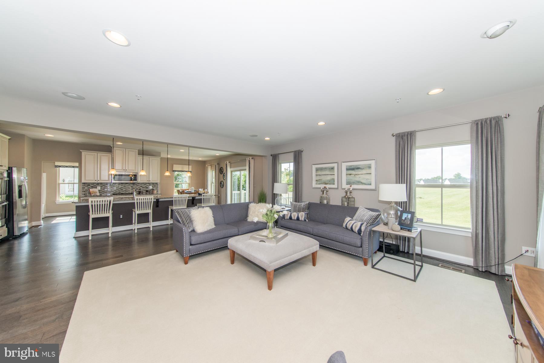 5731 Allender Road White Marsh, MD 21162 - Photo 7 of 30 Living Room