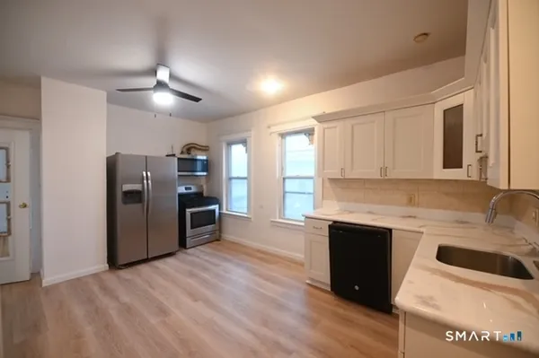 $2,800 | 117 Marion Street, Unit 2, Bridgeport, CT 06606