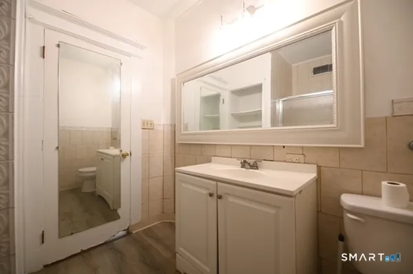 $2,800 | 117 Marion Street, Unit 2, Bridgeport, CT 06606