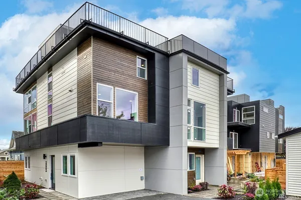 $4,200 | 933 Northwest 52nd Street, Unit A, Seattle, WA 98107