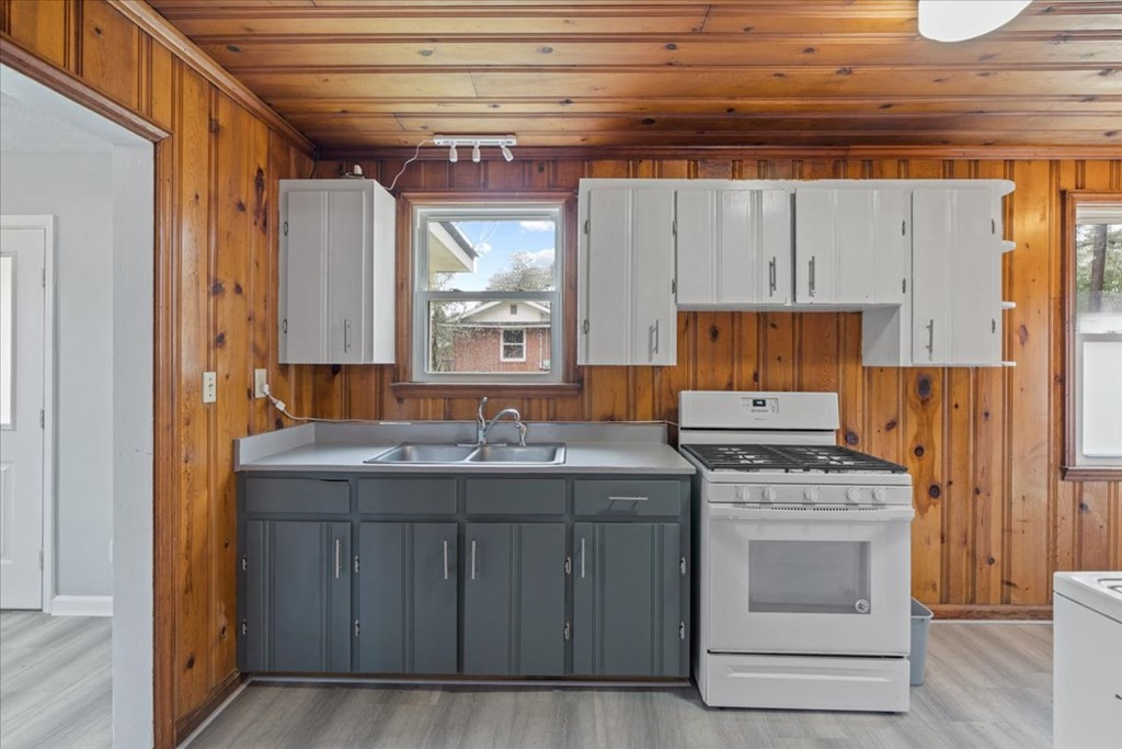 403 Warren Road Augusta, GA 30907 - Photo 11 of 23 Gallery Image 11