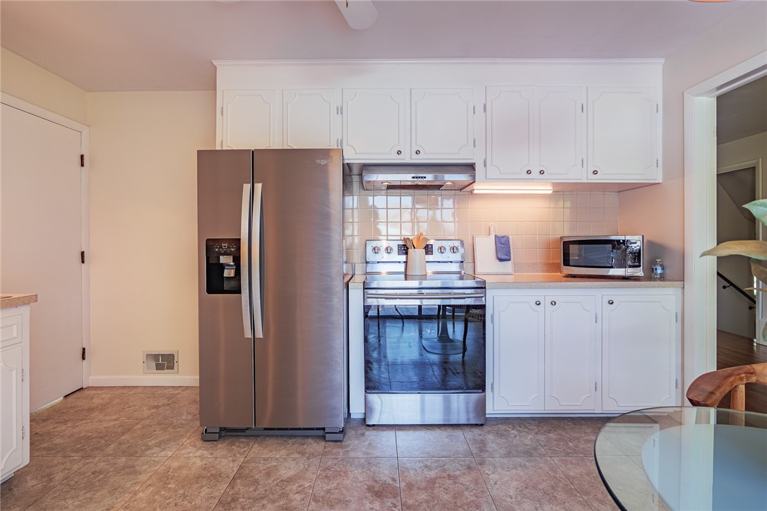 164 Queens Lane Irondequoit, NY 14617 - Photo 14 of 50