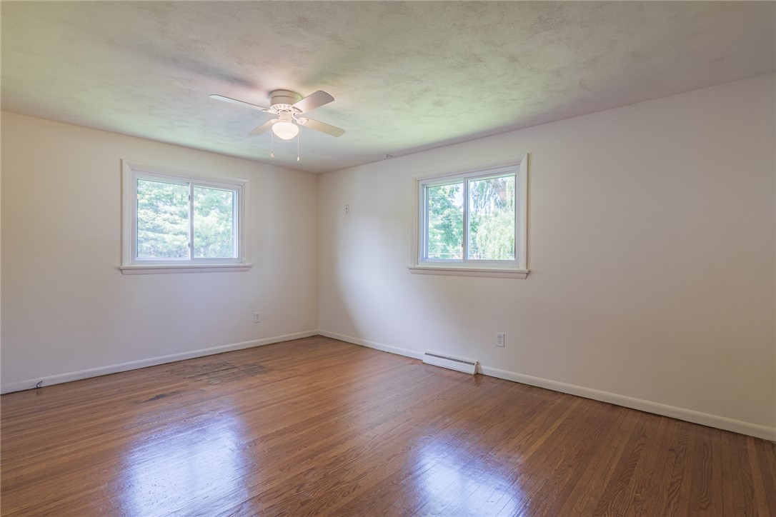 164 Queens Lane Irondequoit, NY 14617 - Photo 17 of 50