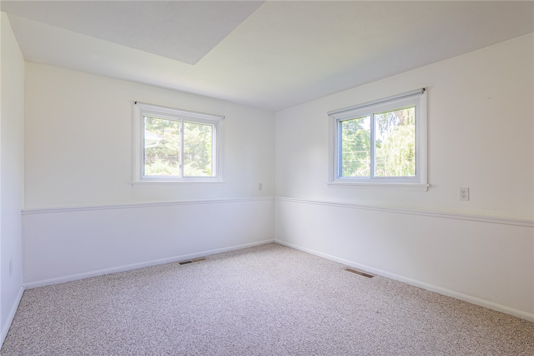 164 Queens Lane Irondequoit, NY 14617 - Photo 28 of 50