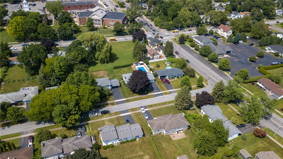 164 Queens Lane Irondequoit, NY 14617 - Photo 48 of 50