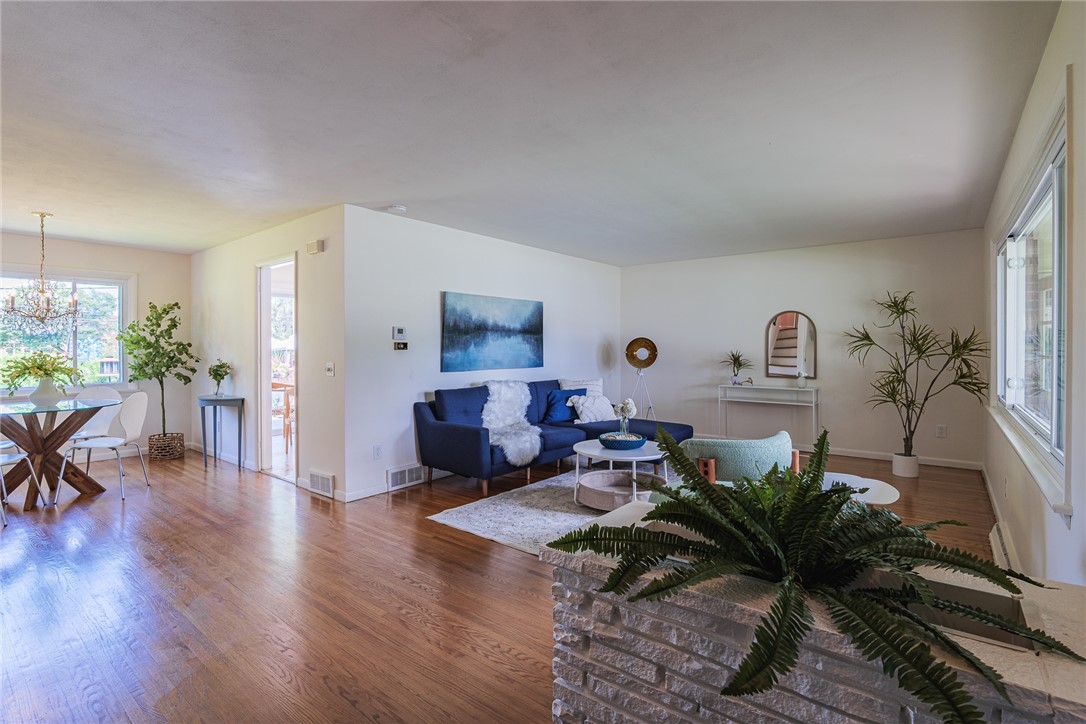 164 Queens Lane Irondequoit, NY 14617 - Photo 6 of 50