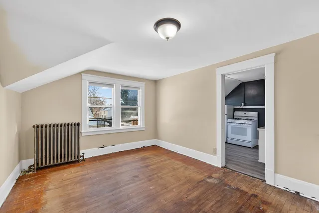 $300,000 | 1527 Hayes Avenue, Racine, WI 53405