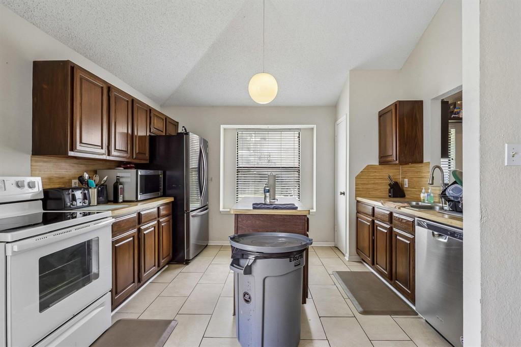 5505 Oak Brook Road Arlington, TX 76016 - Photo 37 of 40