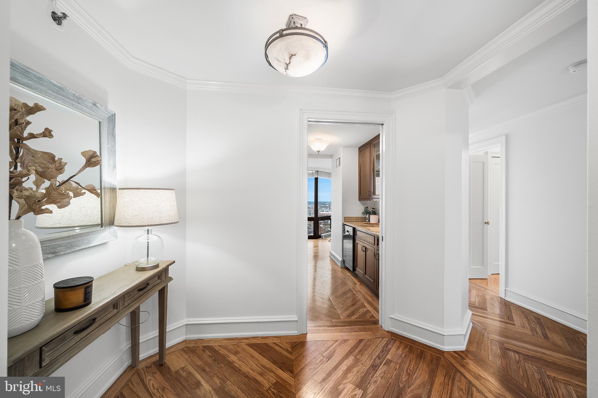 2018 Walnut Street, Unit 21L Philadelphia, PA 19103 - Photo 3 of 39 Bright and inviting entryway charm.