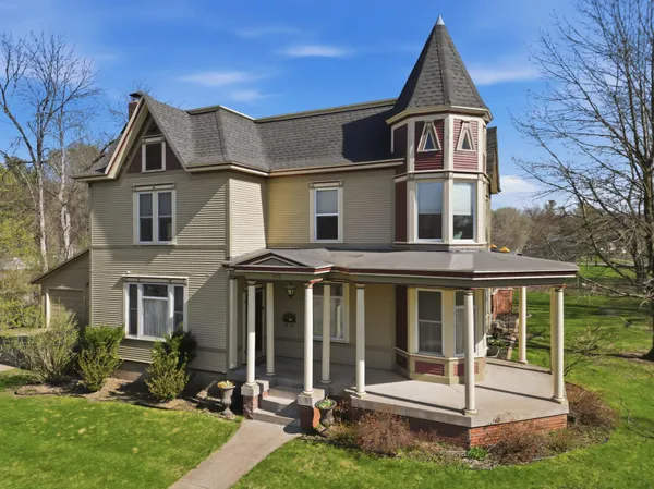 $449,900 | 435 Jefferson Street, Eau Claire, WI 54701
