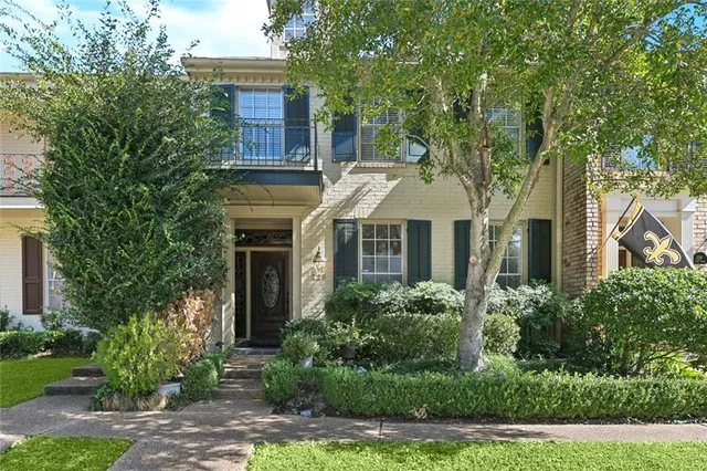 $729,000 | 228 Rue St Peter, Metairie, LA 70005
