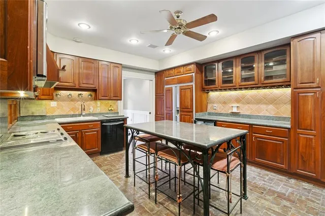 $729,000 | 228 Rue St Peter, Metairie, LA 70005