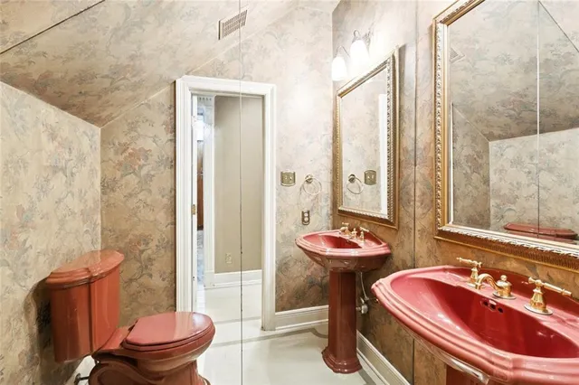 $729,000 | 228 Rue St Peter, Metairie, LA 70005