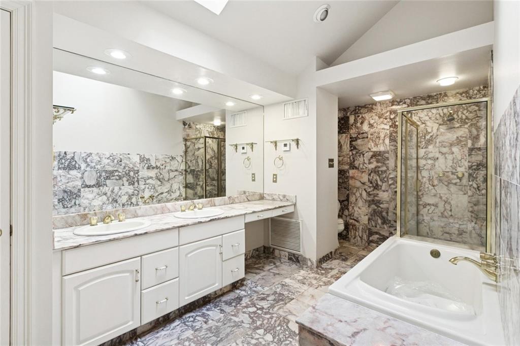 228 Rue St Peter Metairie, LA 70005 - Photo 7 of 27