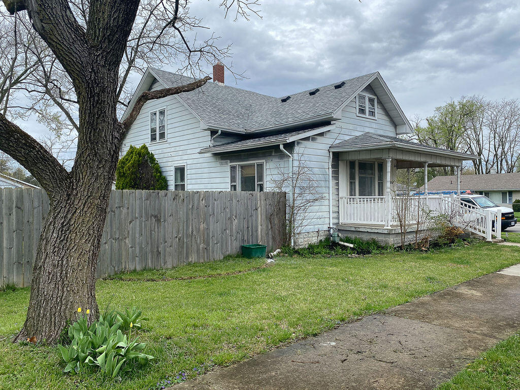 1853 Springmont Avenue Springfield, OH 45506 - Photo 3 of 10