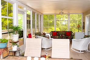608 McKinney Way Westminster, SC 29693 - Photo 7 of 34 An airy sunroom provides an ideal spot for relaxation, offering abundant natural light and tranquil outdoor vistas.