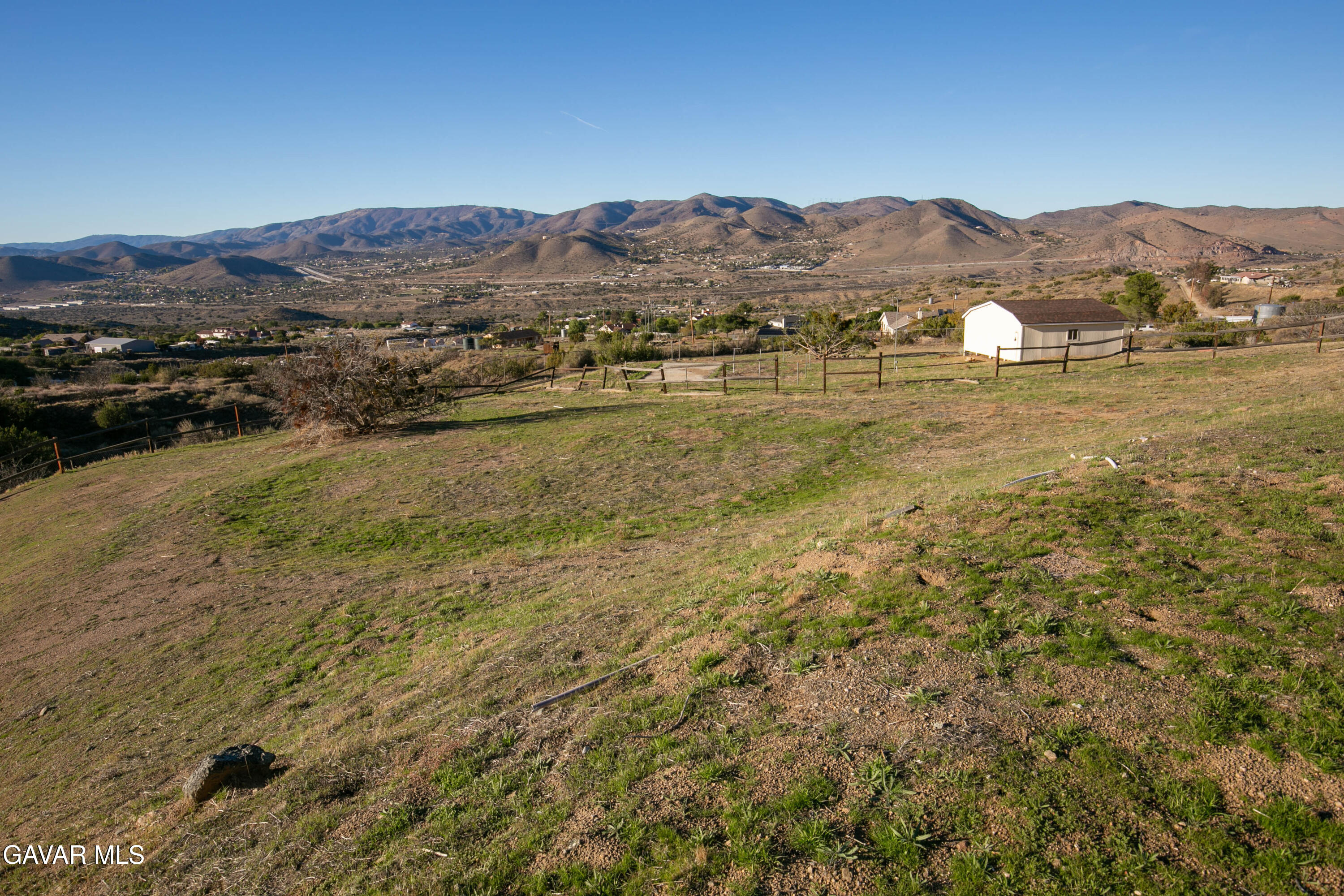 32010 Quirk Road Acton, CA 93550 - Photo 5 of 38 a view of an ocean with a mountain