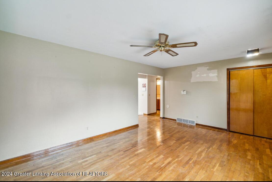 6860 North Aurelius Road Lansing, MI 48911 - Photo 6 of 44 Screenshot 2024-06-30 095539