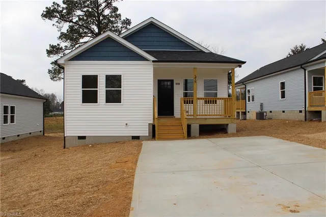 $265,900 | 518 North Beaumont Avenue, Burlington, NC 27217