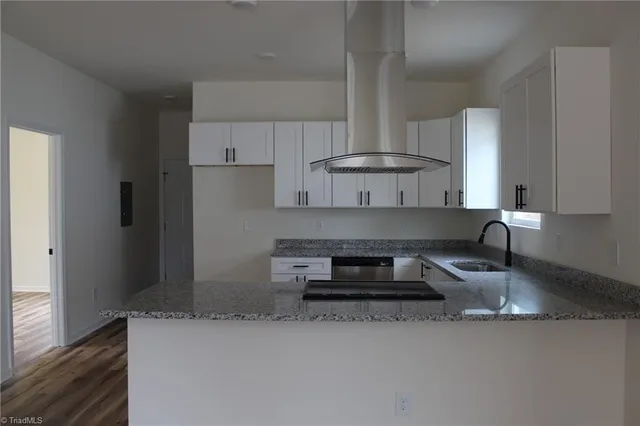 $265,900 | 518 North Beaumont Avenue, Burlington, NC 27217