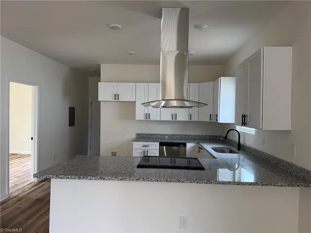 $265,900 | 518 North Beaumont Avenue, Burlington, NC 27217