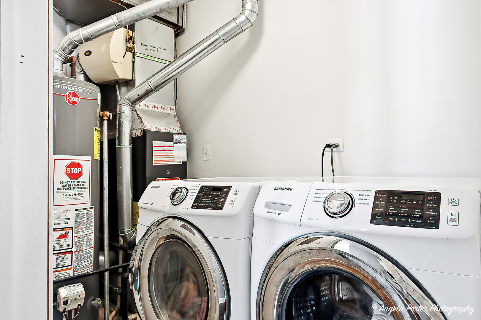 1516 Camden Court, Unit A1 Wheeling, IL 60090 - Photo 15 of 25 a view of entryway with washer and dryer