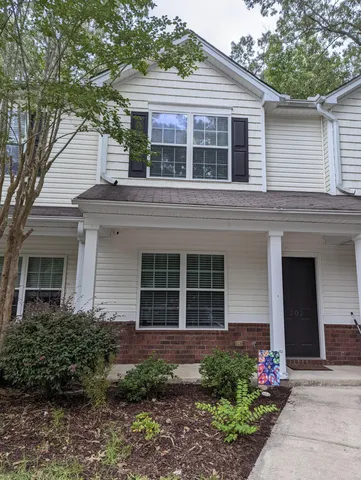 $2,100 | 202 Twin Tree Drive, Summerville, SC 29485