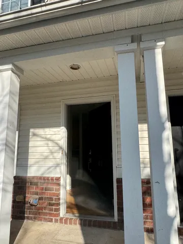 $1,900 | 202 Twin Tree Drive, Summerville, SC 29485