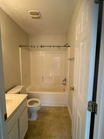 $1,900 | 202 Twin Tree Drive, Summerville, SC 29485