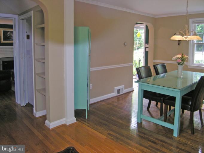 12 Hilltop Road Silver Spring, MD 20910 - Photo 11 of 30 Dining Room