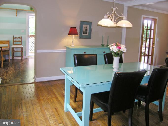 12 Hilltop Road Silver Spring, MD 20910 - Photo 19 of 30 Dining Room