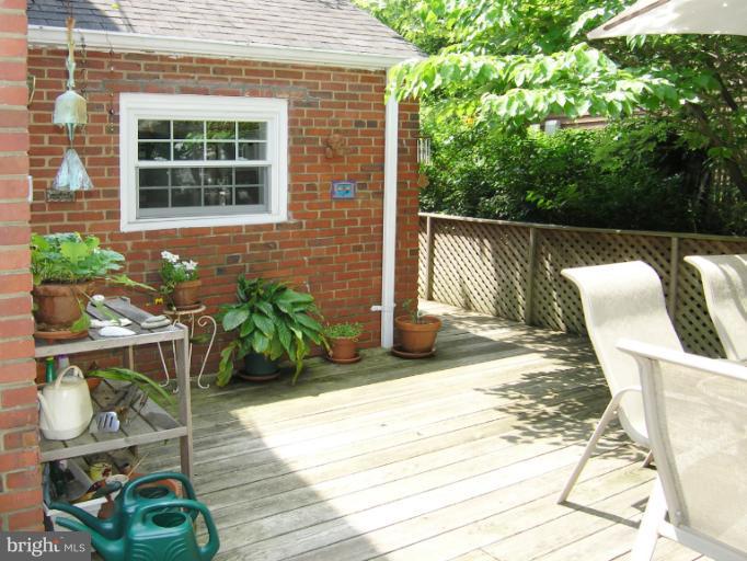 12 Hilltop Road Silver Spring, MD 20910 - Photo 26 of 30 Exterior (Rear)