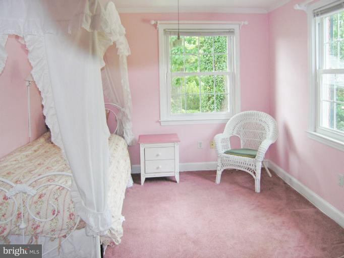 12 Hilltop Road Silver Spring, MD 20910 - Photo 5 of 30 Bedroom #2