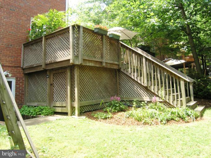 12 Hilltop Road Silver Spring, MD 20910 - Photo 9 of 30 Exterior (Rear)
