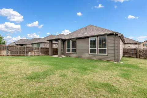 $370,000 | 902 Pelican Drive, Sherman, TX 75092
