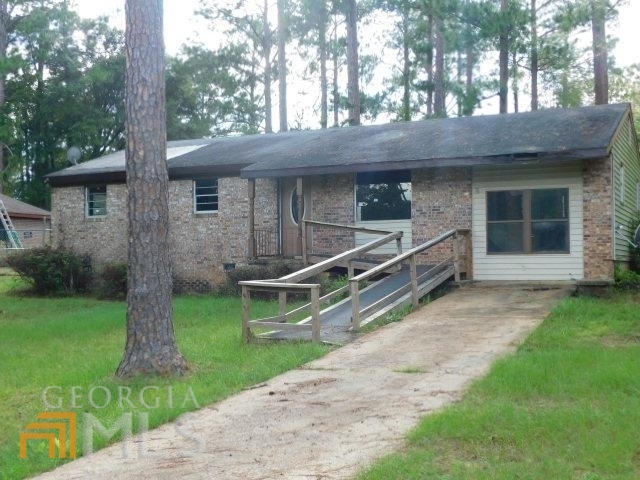 2107 Oxford Road Albany, GA 31721 - Photo 1 of 1 Gallery Image 1
