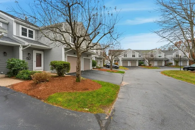 $579,900 | 303 Treasure Island Road, Unit 303, Webster, MA 01570
