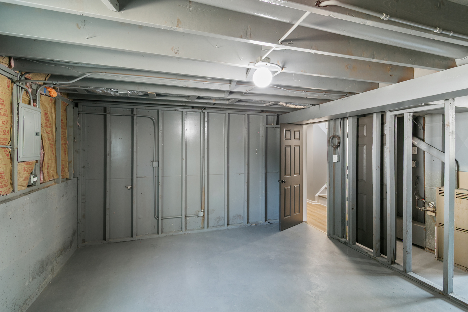 118 Windsor Lane Glendale Heights, IL 60139 - Photo 14 of 23 a view of an empty room