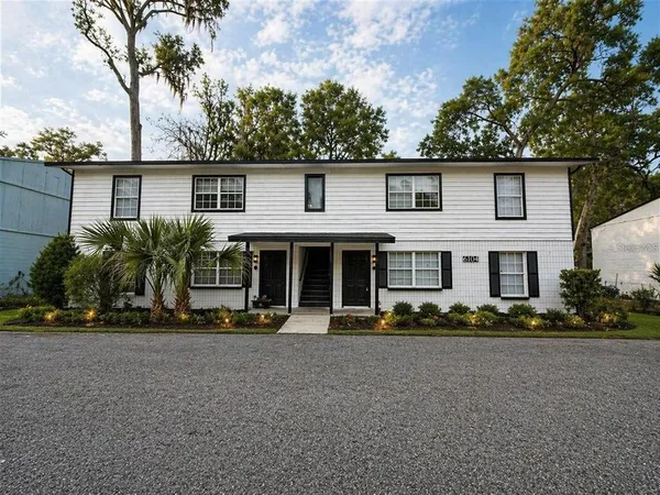 $1,199 | 6104 Southwest 12th Place, Unit 3, Gainesville, FL 32607